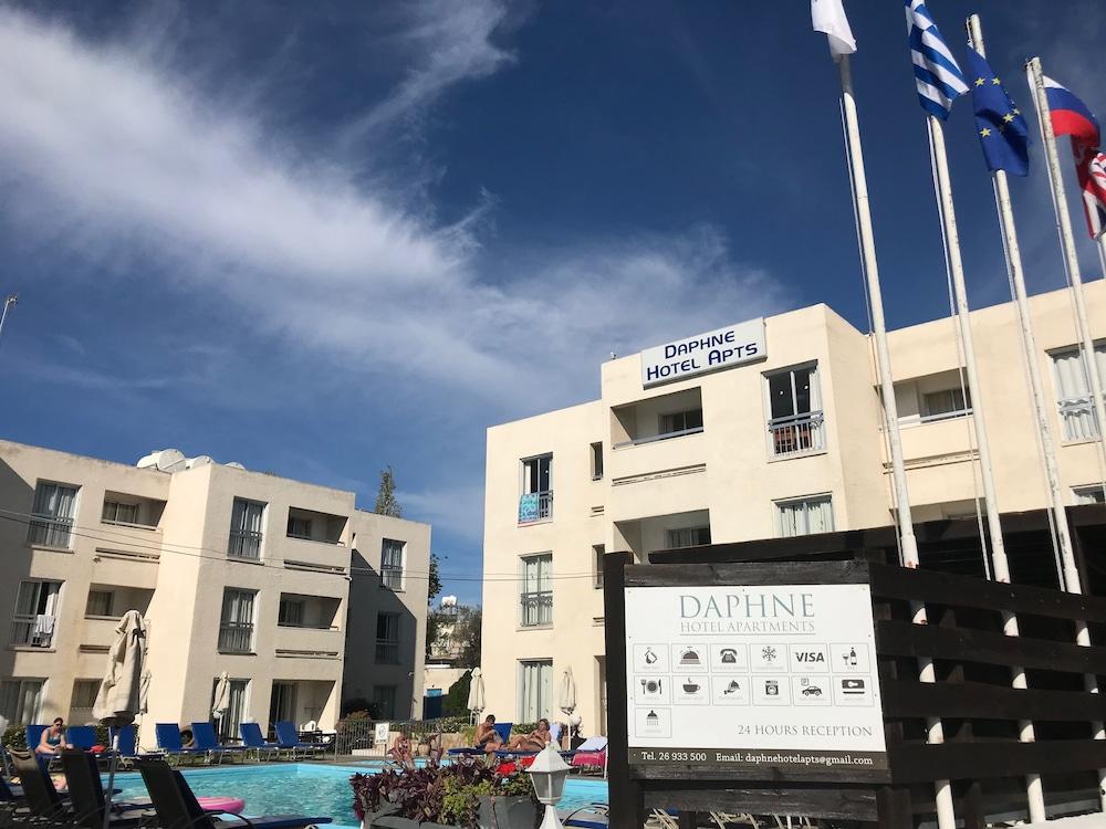 Daphne Hotel Apartments (Adults Only) Paphos Ngoại thất bức ảnh