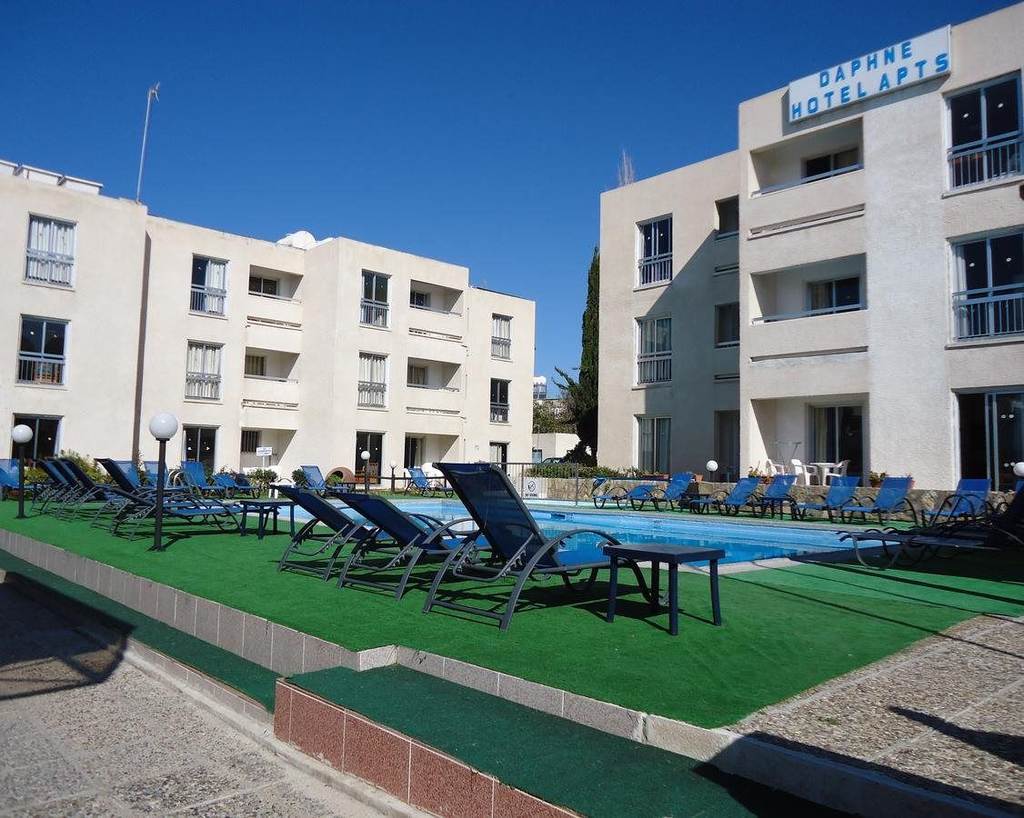 Daphne Hotel Apartments (Adults Only) Paphos Ngoại thất bức ảnh