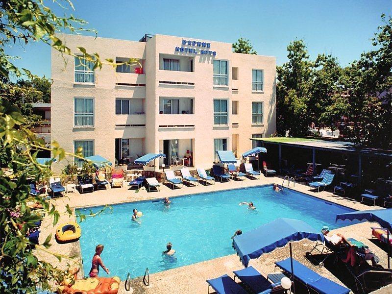 Daphne Hotel Apartments (Adults Only) Paphos Ngoại thất bức ảnh