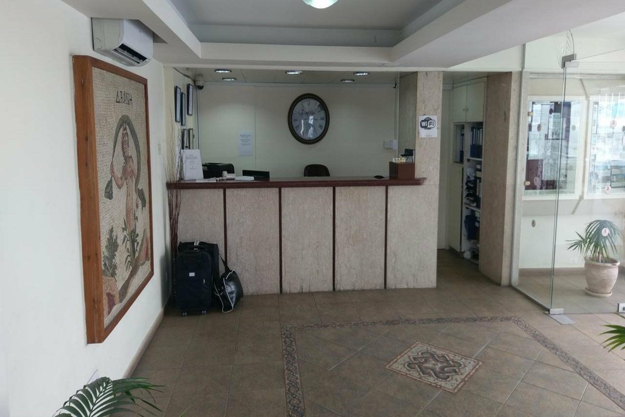 Daphne Hotel Apartments (Adults Only) Paphos Ngoại thất bức ảnh